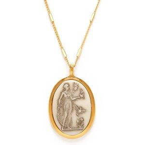 APHRODITE VINTAGE CAMEO NECKLACE